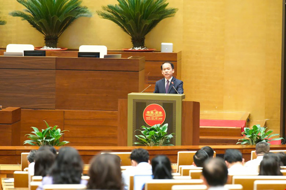 Bộ trưởng Bộ Tư pháp Hoàng Thanh Tùng tiếp thu, giải trình ý kiến của các đại biểu Quốc hội  về dự thảo Luật Thủ đô (sửa đổi) - Nguồn ảnh: Quốc hội