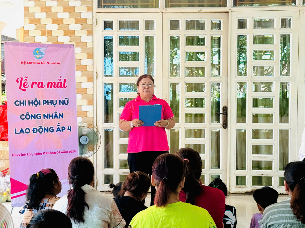 bà Đào Kim Thương – Chi hội trưởng Chi hội Phụ nữ công nhân lao động ấp 4  