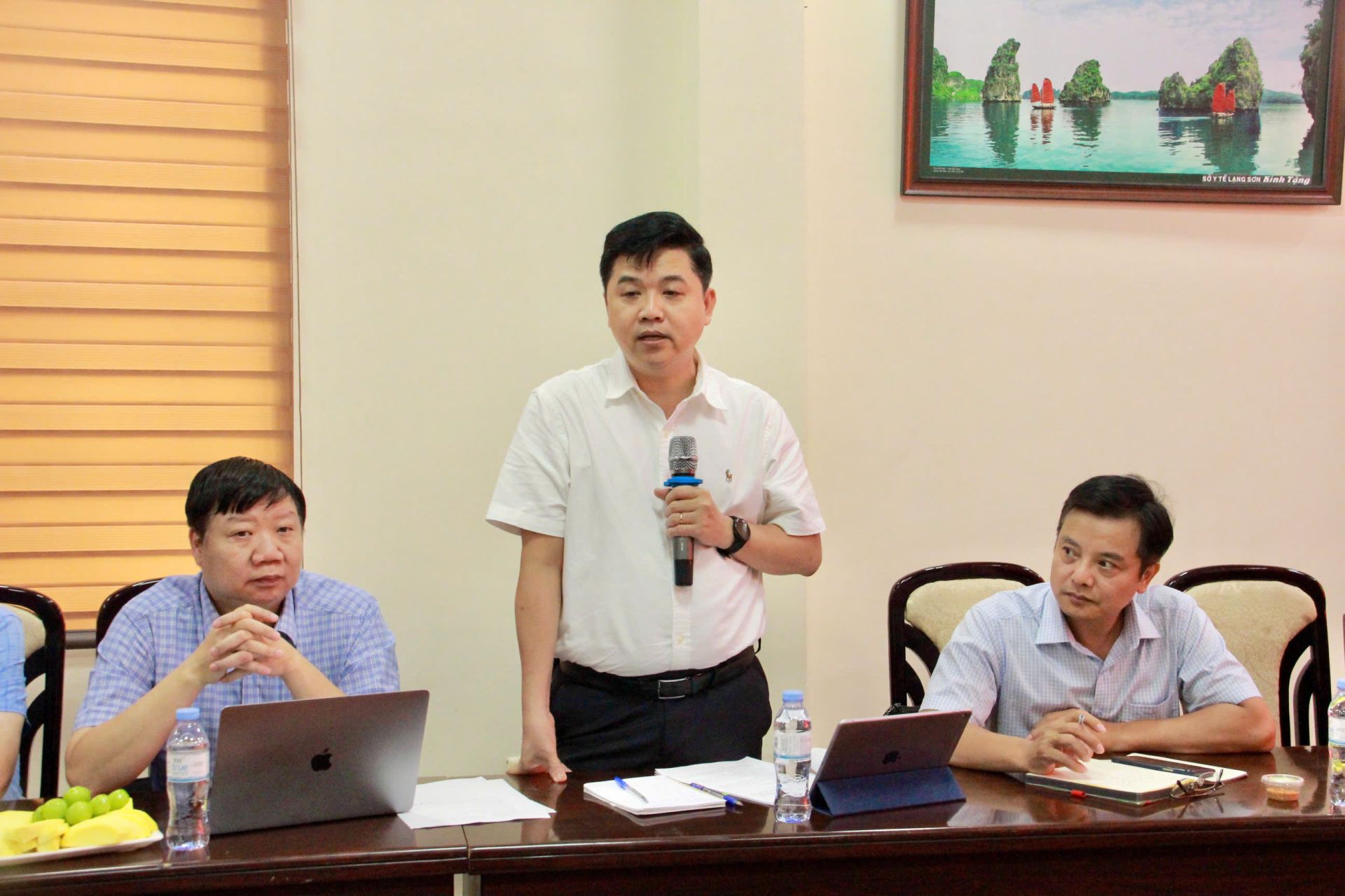 Phó Cục trưởng Cục phòng bệnh Võ Hải Sơn cảnh báo về tình hình dịch bệnh - ảnh: T.H