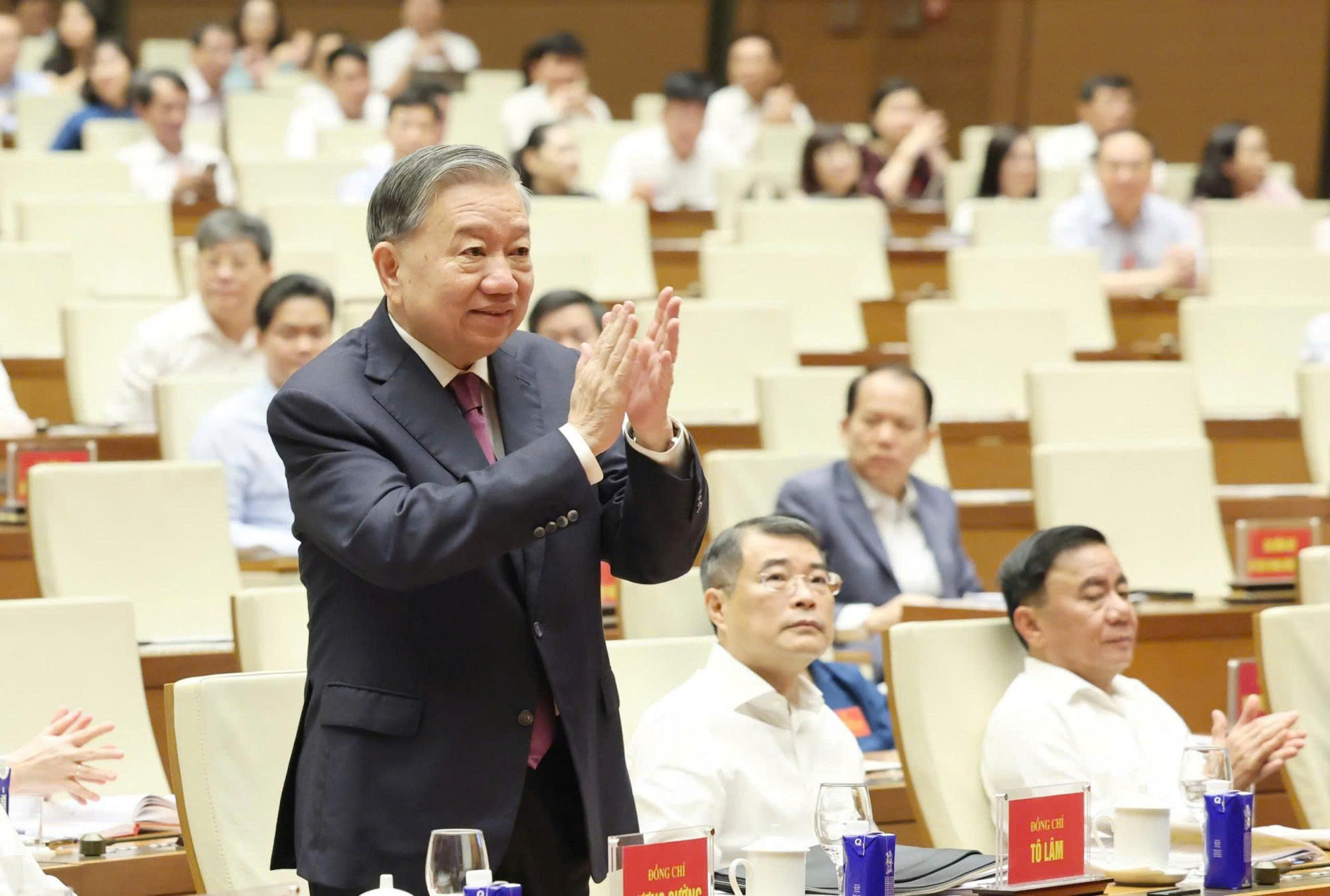 Tổng bí thư, Chủ tịch nước Tô Lâm: Điều quan trọng hơn cả là phải tạo được niềm tin và động lực phát triển trong toàn xã hội Tổng bí thư - Chủ tich nước Tô Lâm dự và phát biểu chỉ đạo Hội nghị sáng 13/4 - Ảnh: P.Q