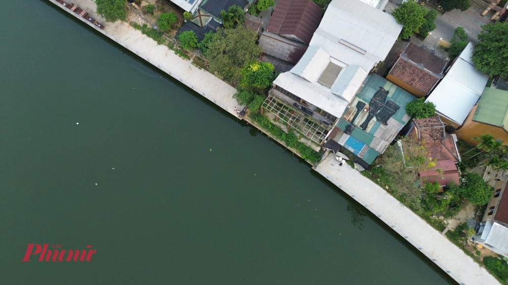 'Nếu công tác giải phóng mặt bằng đối với hộ dân cuối cùng hoàn tất sớm, đơn vị thi công chỉ cần khoảng nửa tháng sẽ hoàn thiện toàn bộ các hạng mục còn lại của dự án đường đi bộ ven sông Như Ý. Công trình sau khi hoàn thành không những kết nối toàn tuyến đường đi bộ ven sông, tạo không gian ven sông rộng thoáng, góp phần phát triển các loại hình dịch vụ như cà phê, du lịch để phục vụ du khách mà còn góp phần nâng cao giá trị cảnh quan, đô thị TP Huế”, ông Nguyễn Thanh Tuấn Anh khẳng định.