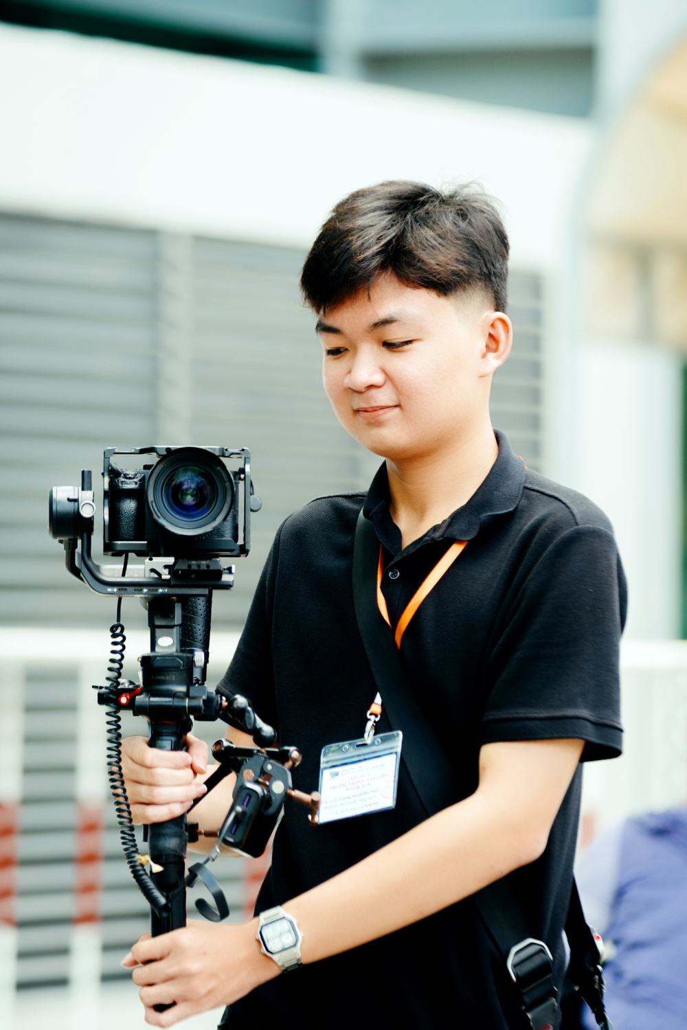 Ban ngày, Khang Duy ưu tiên cho việc học và công việc quay chụp tự do - Ảnh do nhân vật cung cấp