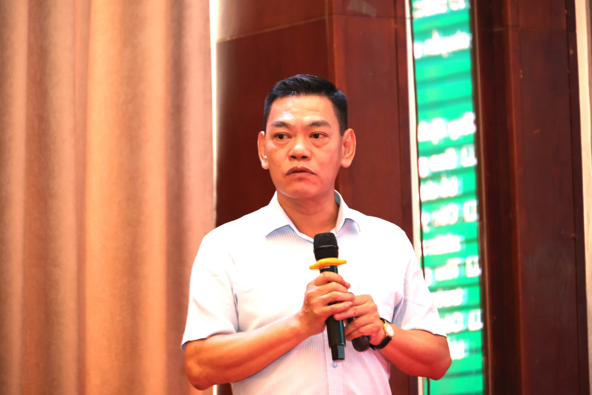 Ông Lương Ngọc Quang, Phó Trưởng phòng An toàn thực phẩm và Môi trường 