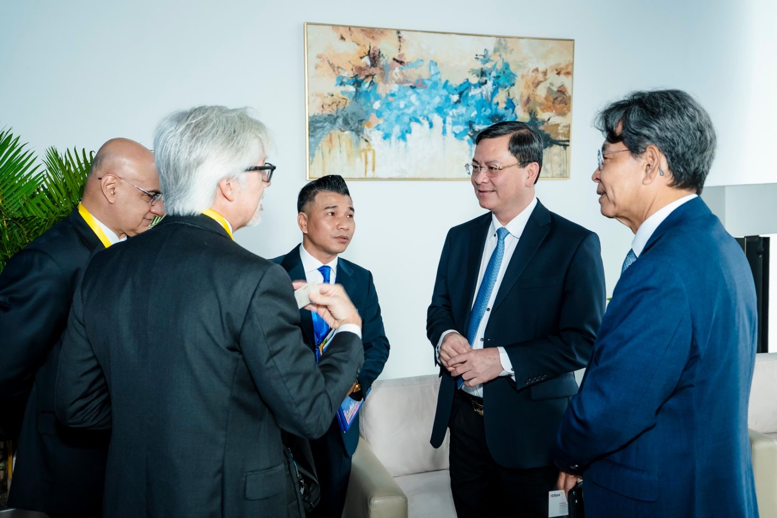 Các đại biểu kết nối tại Lễ ra mắt Fintech Hub