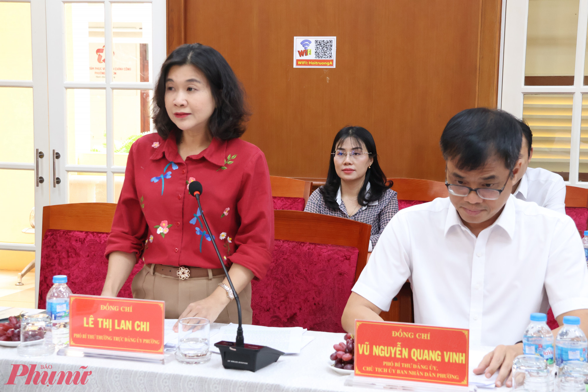 Bà Lê Thị Lan Chi - Phó bí thư Thường trực phường Sài Gòn báo cáo tại buổi làm việc - Ảnh: Thanh Tâm