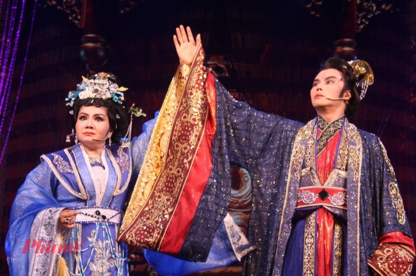 NSƯT Tú Sương và NS ƯT Võ Minh Lâm