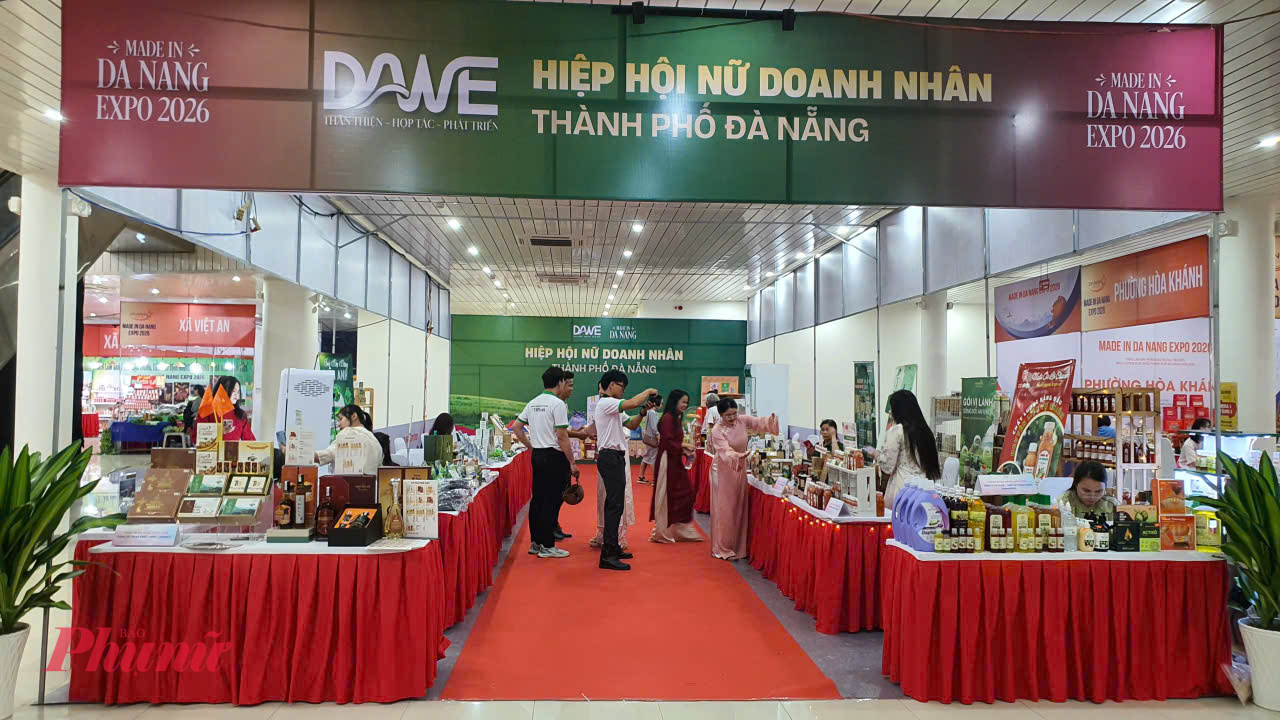 Triển lãm cũng là sân chơi của các sản phẩm OCOP, các dự án của phụ nữ