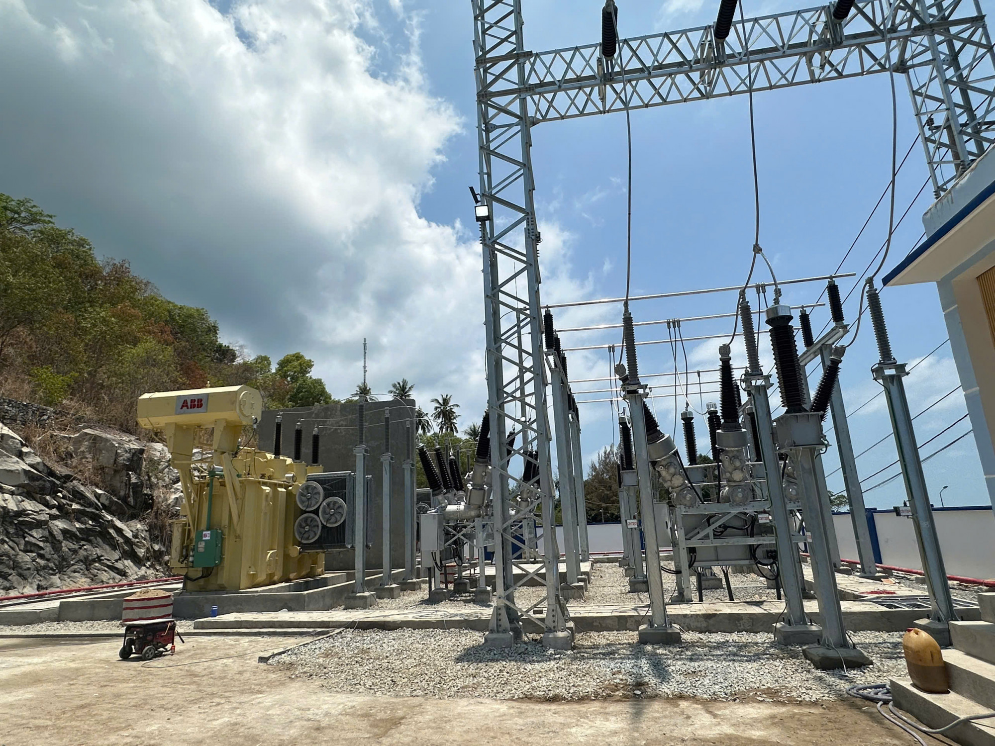 Máy biến áp 25MVA tại Trạm biến áp 110kV Lại Sơn - Ảnh: Đức Thắng