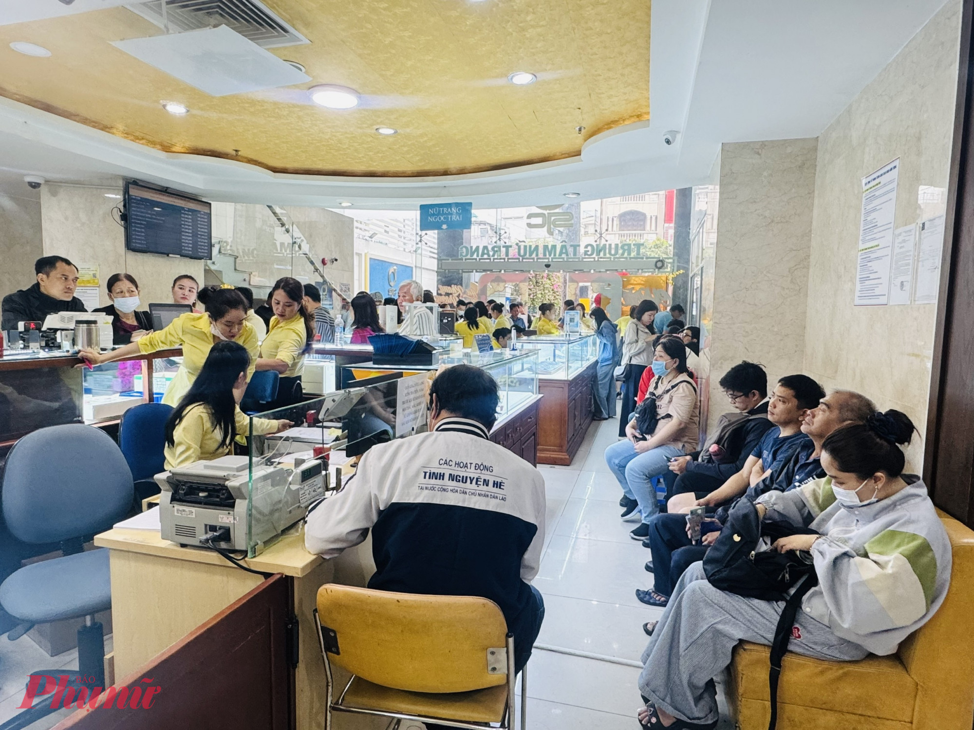 Trong những ngày gần đây, giá vàng liên tục giảm sâu - Ảnh: Thanh Hoa