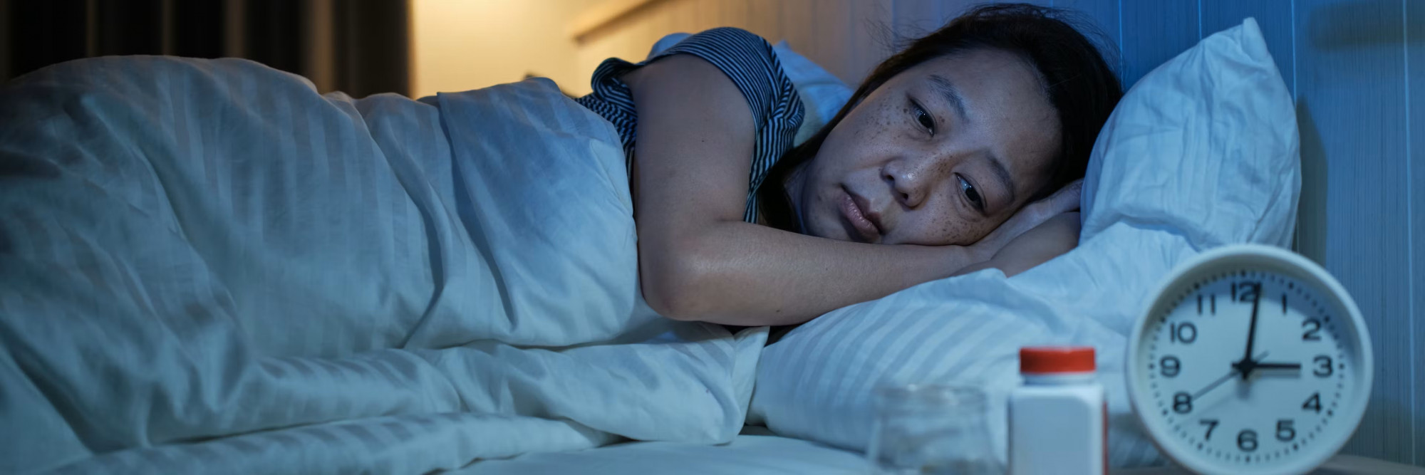 Căng thẳng trong cuộc sống có mối liên hệ mật thiết với chứng mất ngủ - Ảnh: Shutterstock