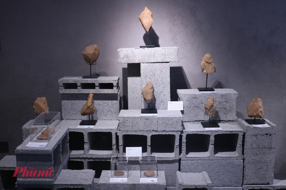 Những cổ vật có niên đại hàng triệu năm tuổi nay được hiện diện trong thế giới hiện đại