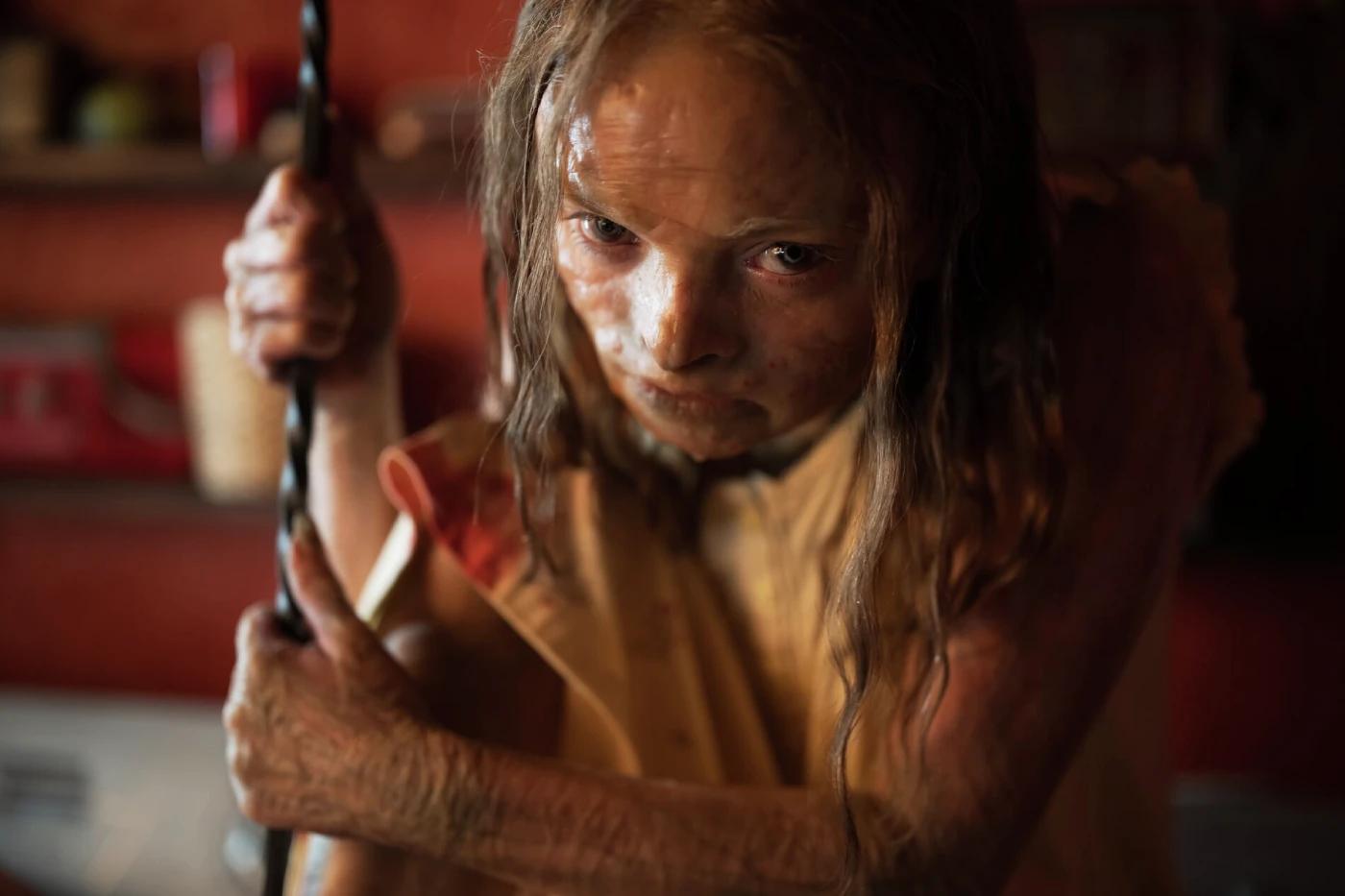 Natalie Grace gây ấn tượng với vai diễn Katie trong phim