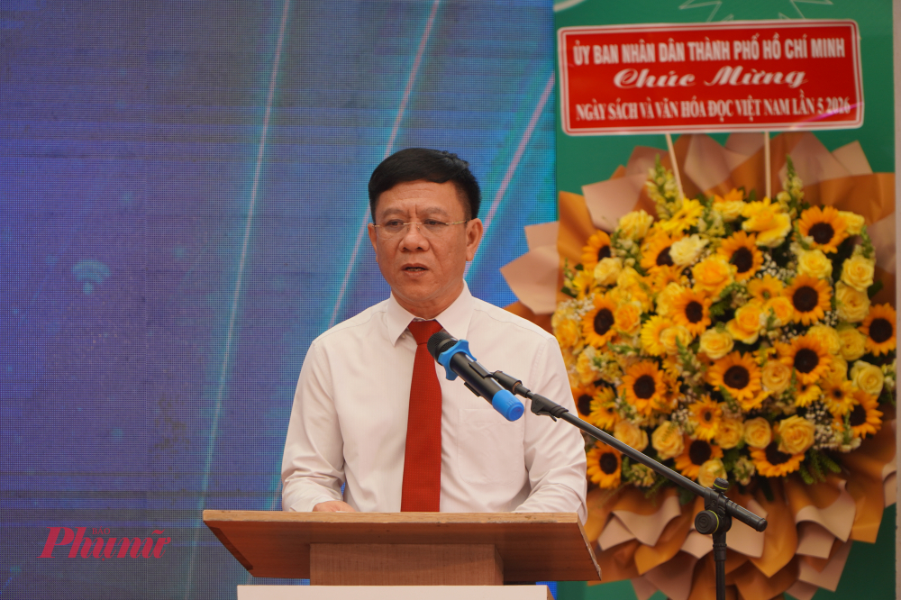 Ông Nguyễn Ngọc Hồi - Phó giám đốc Sở Văn hóa và Thể thao thành phố phát biểu tại lễ khai mạc, nhấn mạnh vai trò của văn hóa đọc trong xây dựng đô thị tri thức.