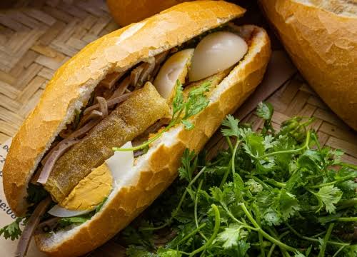 Hơn 20 người ở Nghệ An có biểu hiện ngộ độc sau ăn bánh mì - ảnh minh họa: T.H