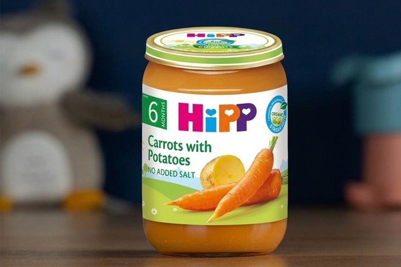 Một lọ thức ăn dặm vị “Cà rốt và Khoai tây” của HiPP (Ảnh: Getty).