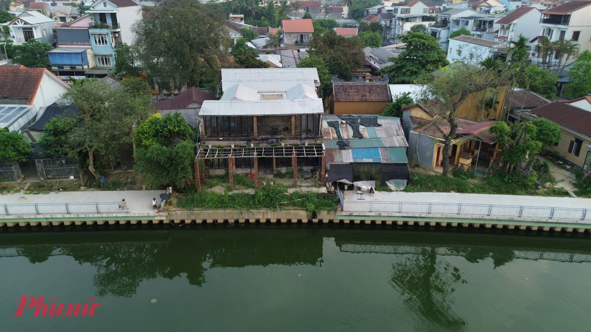 hộ ông Nguyễn Thanh Hướng (55 Nguyễn Lộ Trạch), 