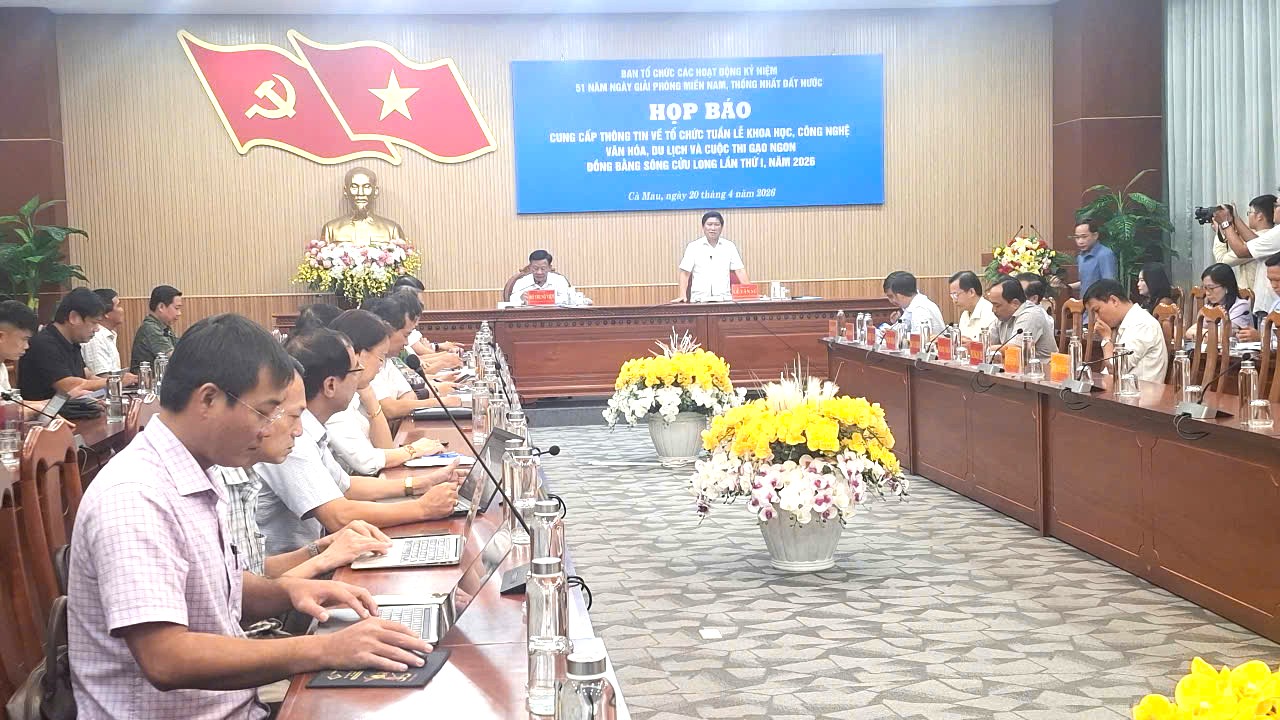 Quang cảnh buổi họp báo chiều 20/4... Ảnh: CTV