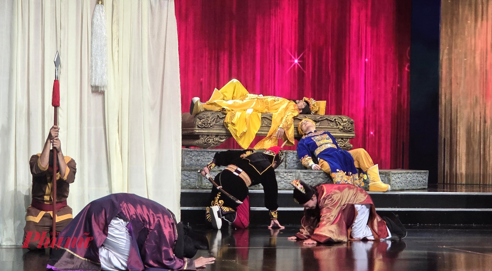 Cái chết bất ngờ của vua Đinh Tiên Hoàng và Đinh Liễn kéo theo những biến chuyển thời cuôc khó lường.