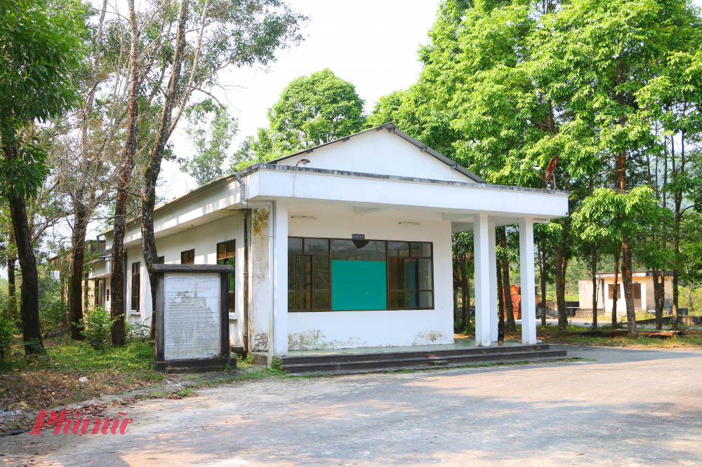 Đây là công trình thuộc vốn vay ADB và AFD, hoàn thành vào đầu năm 2013, do Dự án cải thiện môi trường đô thị miền Trung đầu tư. 