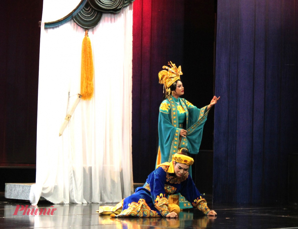 Thu Mỹ thể hiện nhiều chuyển biến tâm lý trong vai hoàng hậu Ca Ông.