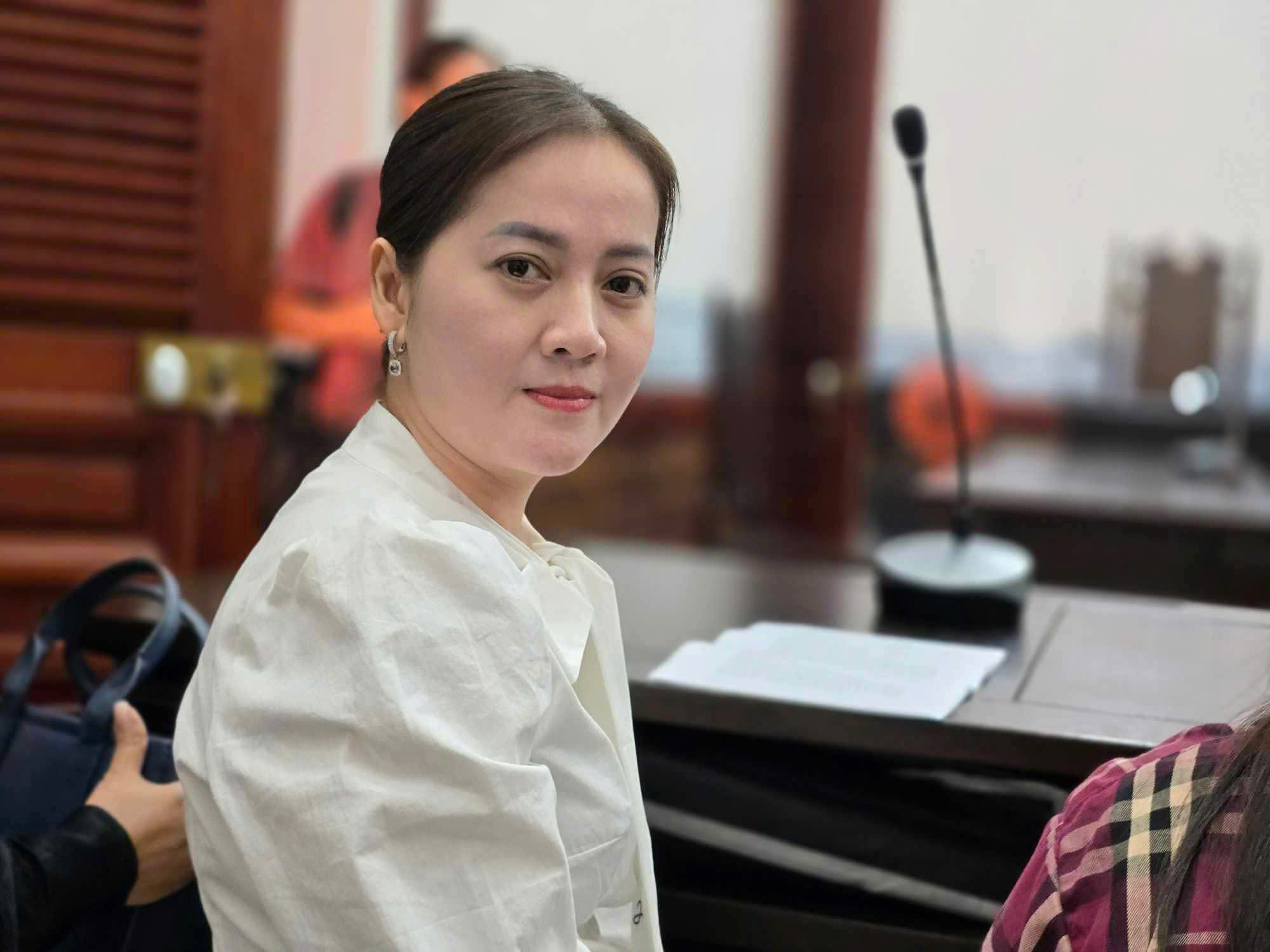 Hồng Loan tại phiên toà vào ngày 7/1 (Ảnh: Xuân Duy)