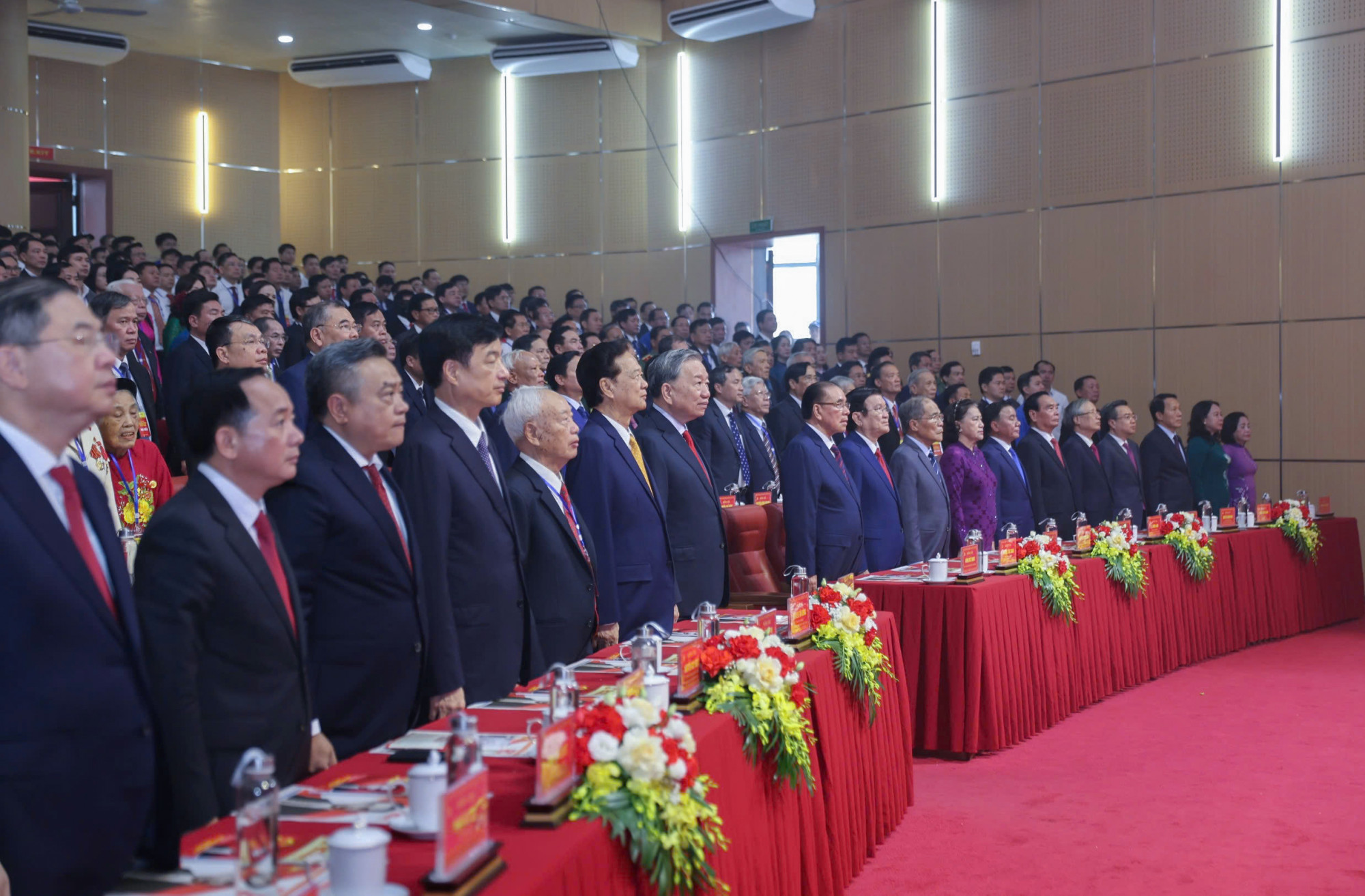 Tổng Bí thư, Chủ tịch nước Tô Lâm và các lãnh đạo, nguyên lãnh đạo Đảng, Nhà nước tham dự lễ kỷ niệm 120 năm ngày sinh Tổng Bí thư Hà Huy Tập - Ảnh: Tuấn Anh