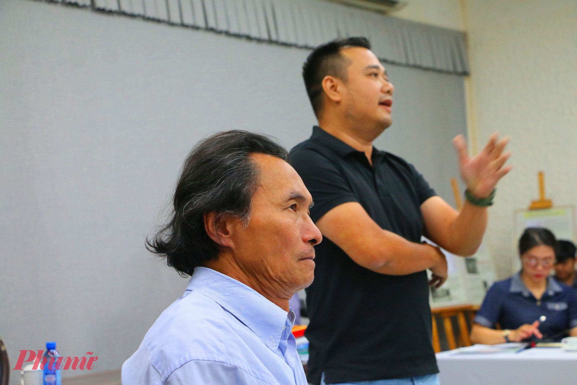 Ông Nguyễn Tấn Anh Phong đại diện  nhóm Tân đô thành hiếu cổ trình bày ý kiến