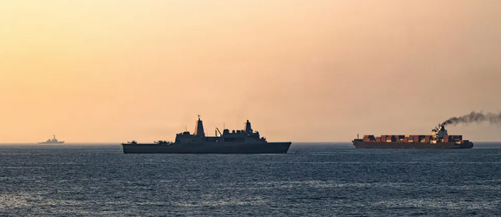 Hãng thông tấn Tasnim của Iran nói rằng Lực lượng Vệ binh Cách mạng Hồi giáo Iran đã “thực thi luật hàng hải” đối với một con tàu “phớt lờ nhiều cảnh báo”.