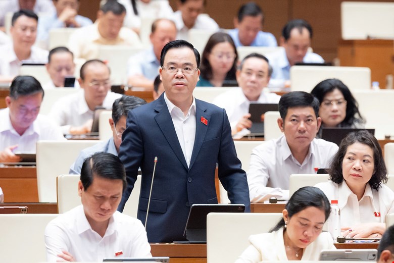 Đại biểu Trần Văn Khải