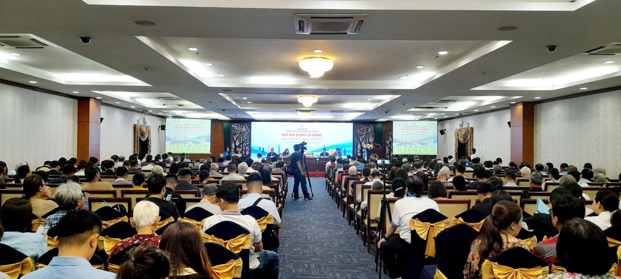 Toàn cảnh ĐHĐCĐ thường niên năm 2026 của SAIGONBANK sáng 22/4 - Ảnh: SAIGONBANK