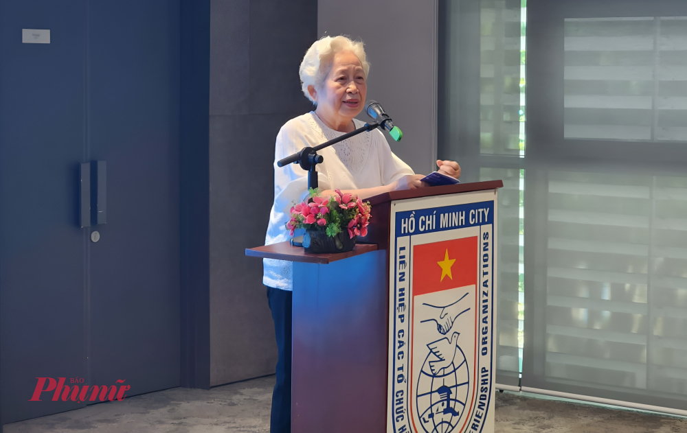 Bà Lương Thị Thuận, Chủ tịch Hội Bảo trợ trẻ em TPHCM, chia sẻ những trăn trở về an sinh xã hội cho trẻ em nhập cư, vốn còn gặp nhiều khó khăn về giấy tờ để hưởng chính sách xã hội