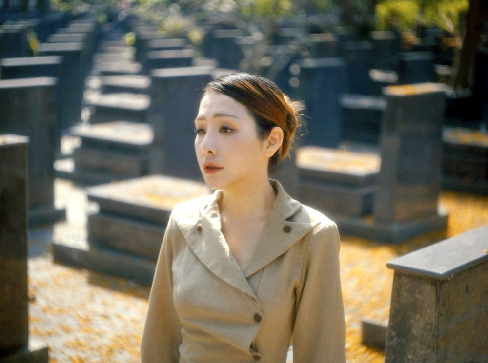 Ca sĩ Du Uyên trong MV Con đã thấy gì? - Nguồn ảnh: Facebook nhân vật