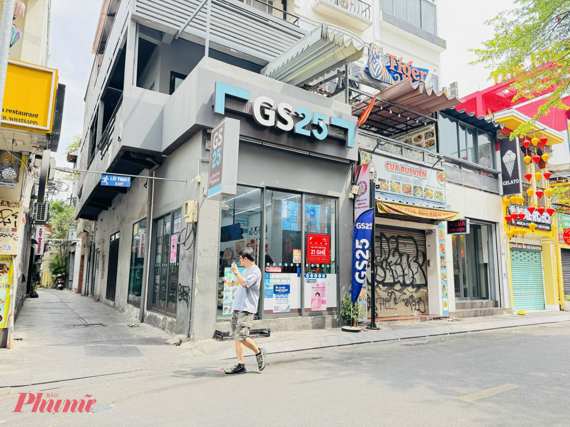 mặt bằng từng kinh doanh Mixue tại 246 Bùi Viện cũng đã được thay thế bởi cửa hàng tiện lợi GS25 sau khi đóng cửa vĩnh viễn.