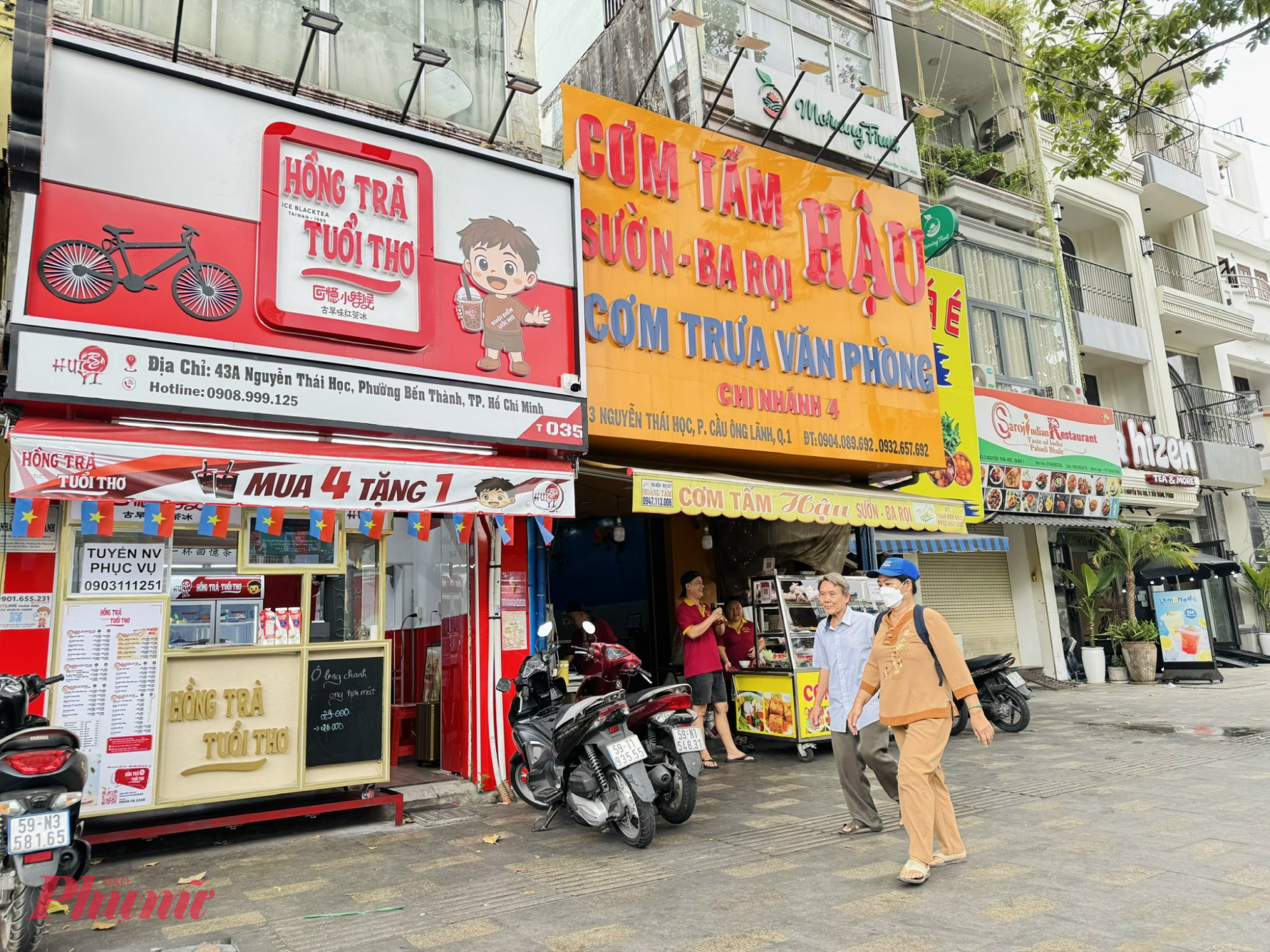 địa chỉ 43 Nguyễn Thái Học (quận 1 cũ), quán trà sữa Mixue đã biến mất, nhường chỗ cho một tiệm cơm tấm