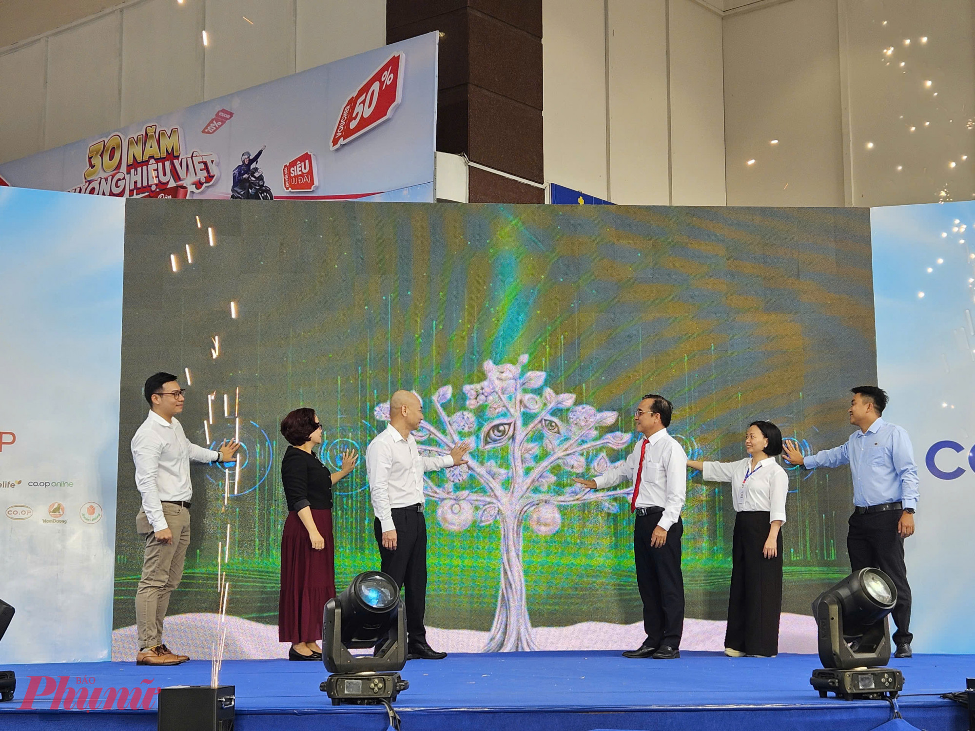 Nghi thức phát động chương trình