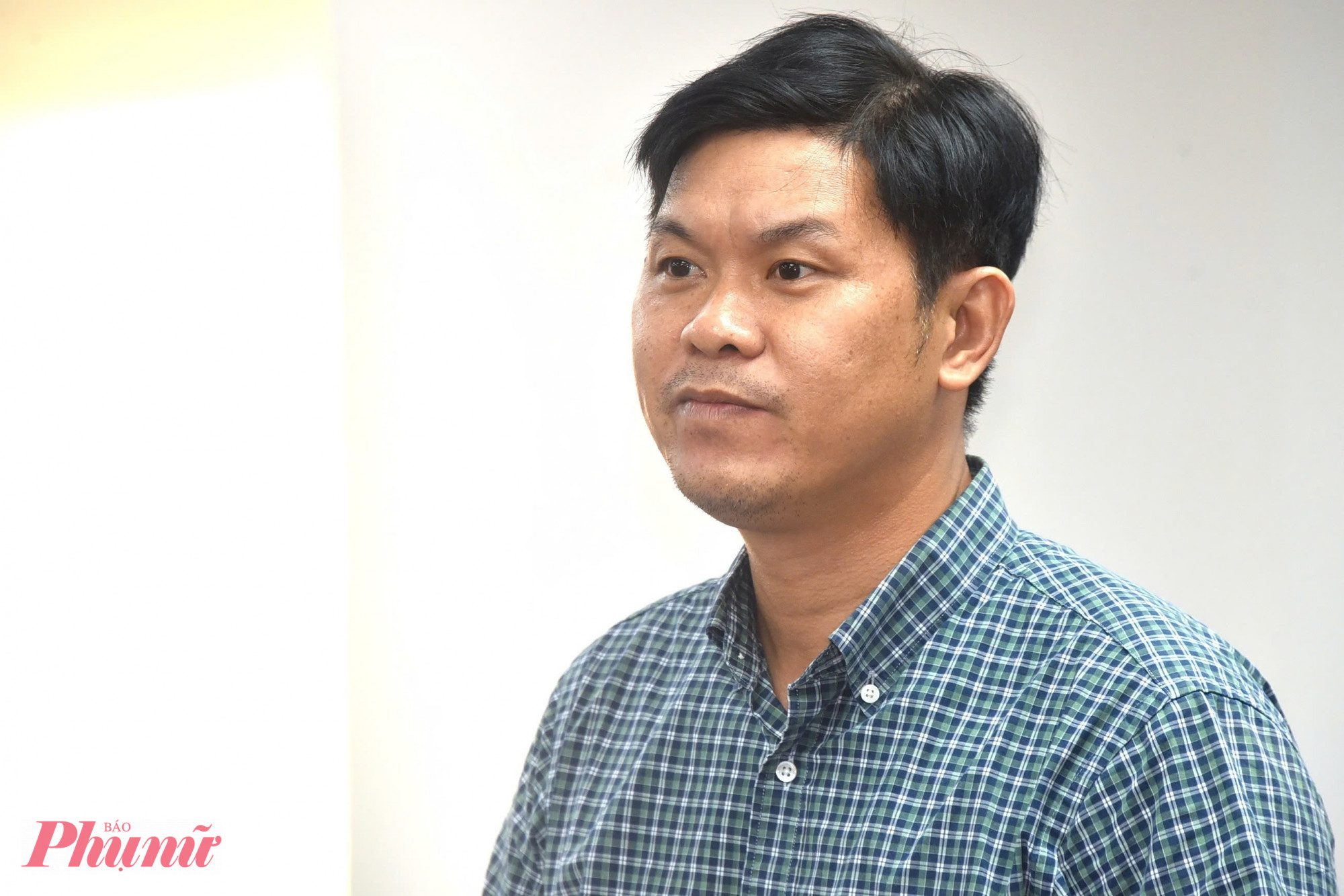 Ông Nguyễn Đỗ Anh Tú - Phó trưởng Phòng Quản lý xây dựng giao thông đường bộ (Sở Xây dựng TPHCM) thông tin tại buổi họp báo - Ảnh: Thanh Tâm