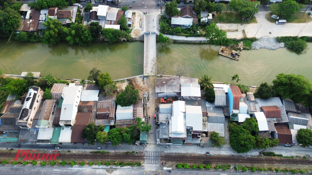 Đến nay, sau thời gian dài triển khai thi công, nhiều hạng mục tại gói thầu số 37 hoàn thành, trong đó cầu Vạn Xuân xây dựng xong từ lâu nhưng hiện vẫn chưa được đưa vào sử dụng.