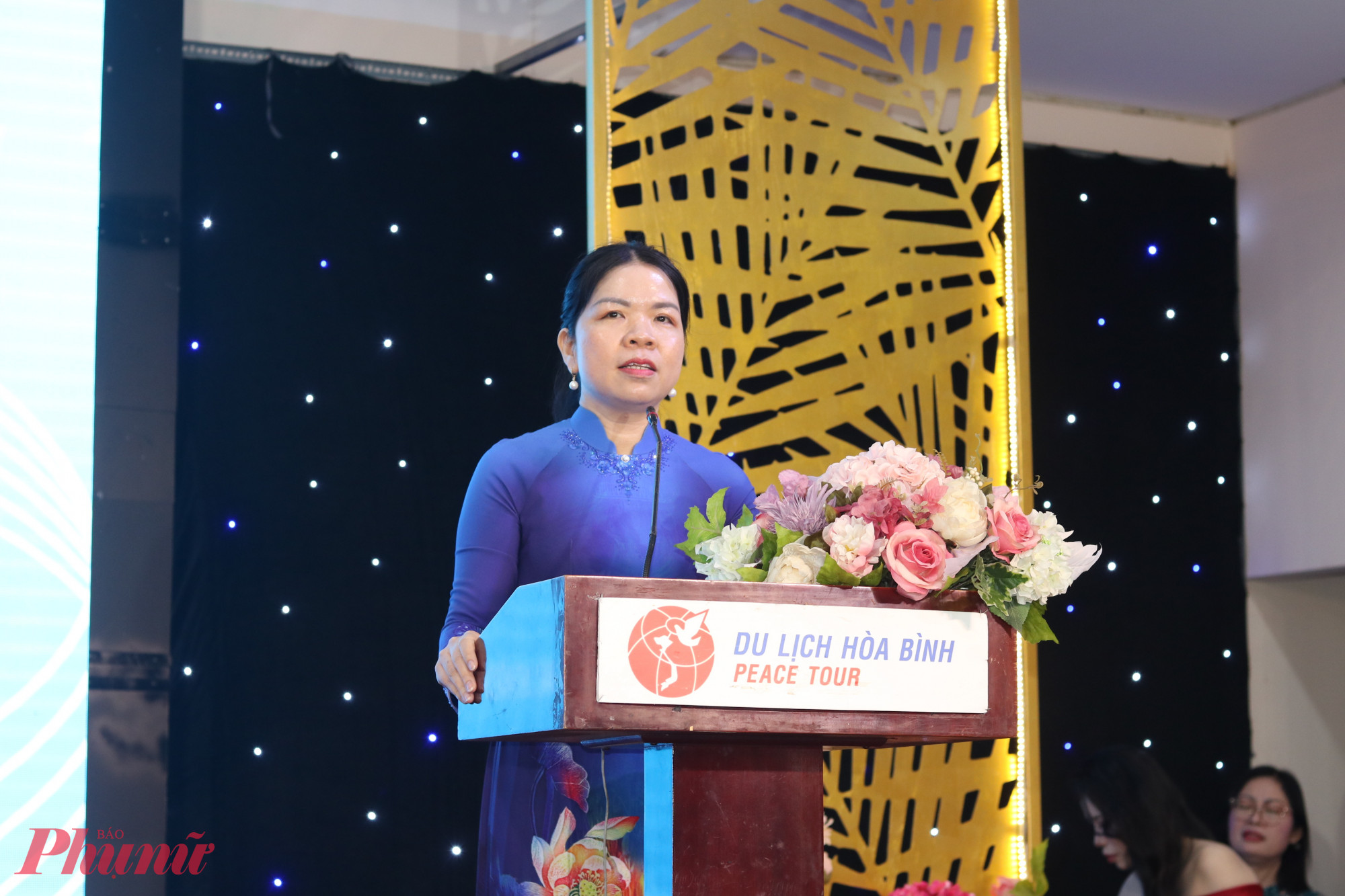 Bà Nguyễn Thị Ngọc Xuân – Thành ủy viên, Chủ tịch Hội LHPN TPHCM – nhấn mạnh, CLB Nữ nghệ sĩ là mô hình tiêu biểu trong việc tập hợp và phát huy vai trò của phụ nữ trên lĩnh vực văn hóa nghệ thuật - Ảnh: Mẫn Nhi