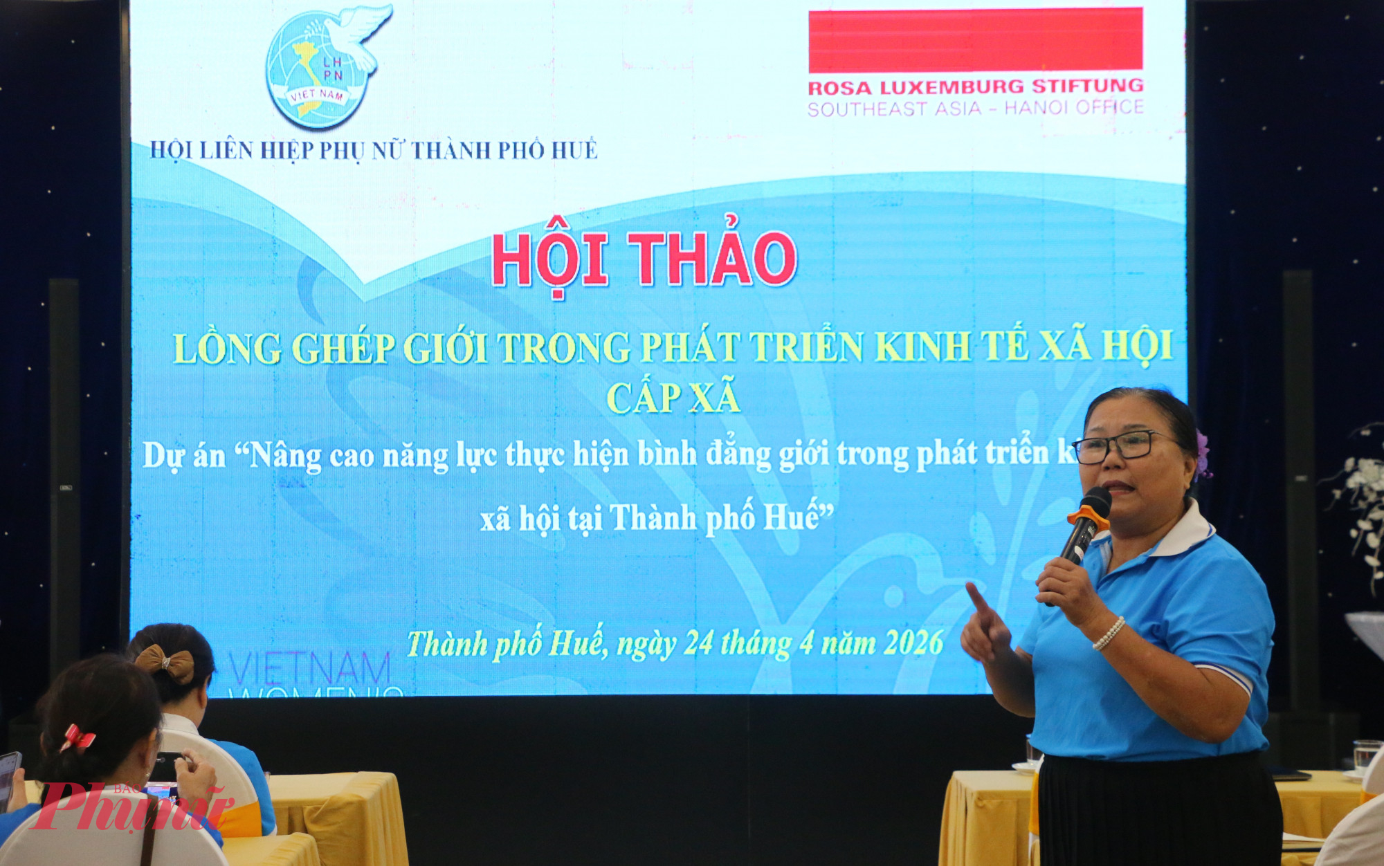 Nguyễn Thị Hiền đến từ Chi hội 8 hội LHPN phường Thuận Hóa đã chia sẽ rằng chính nam giới cũng cần được bình đẳng giới