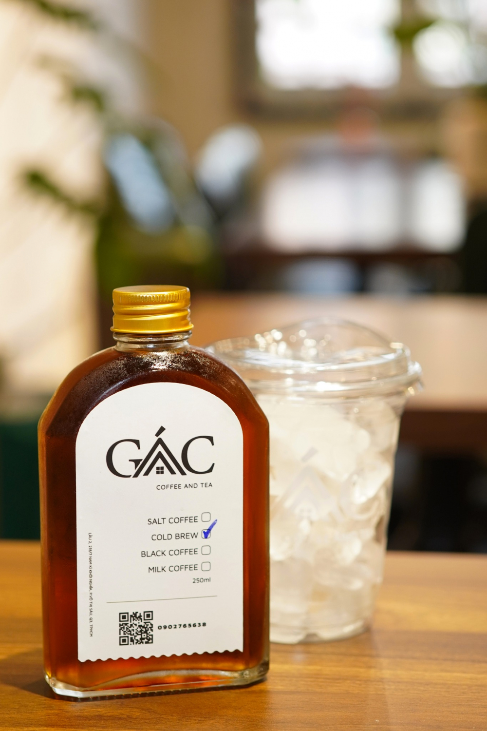 Cà phê hay bạc xỉu tại Gác Cà Phê chỉ