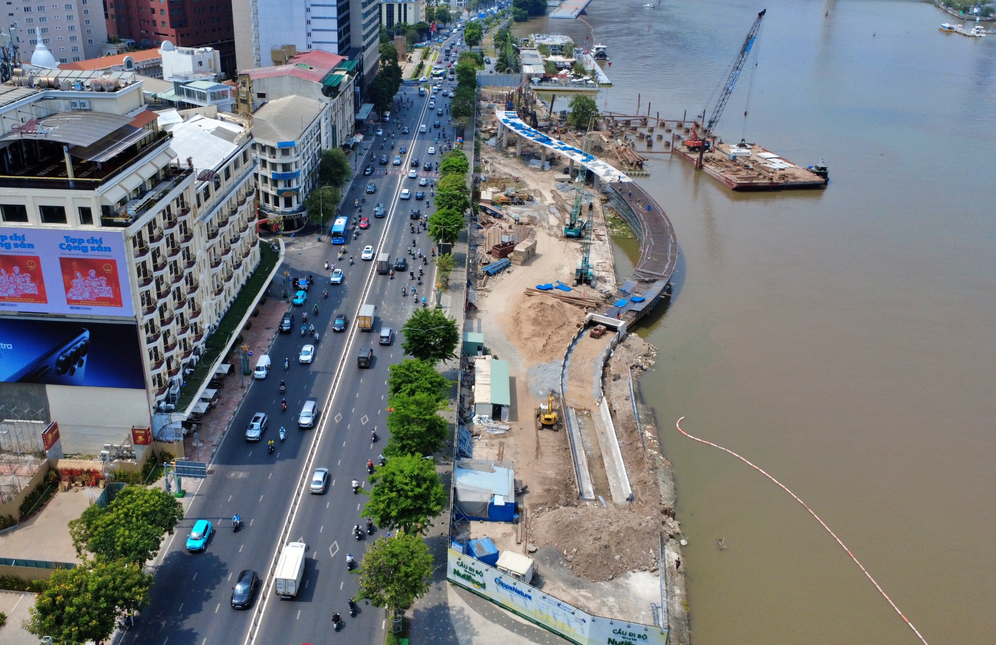 Đường Tôn Đức Thắng là tuyến ven sông Sài Gòn hiếm hoi ở TPHCM - Ảnh: Nguyễn Văn