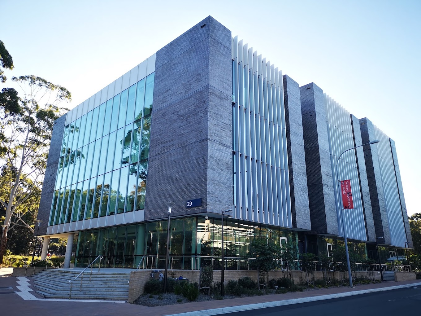 University of Wollongong trong chương trình Global Pathways