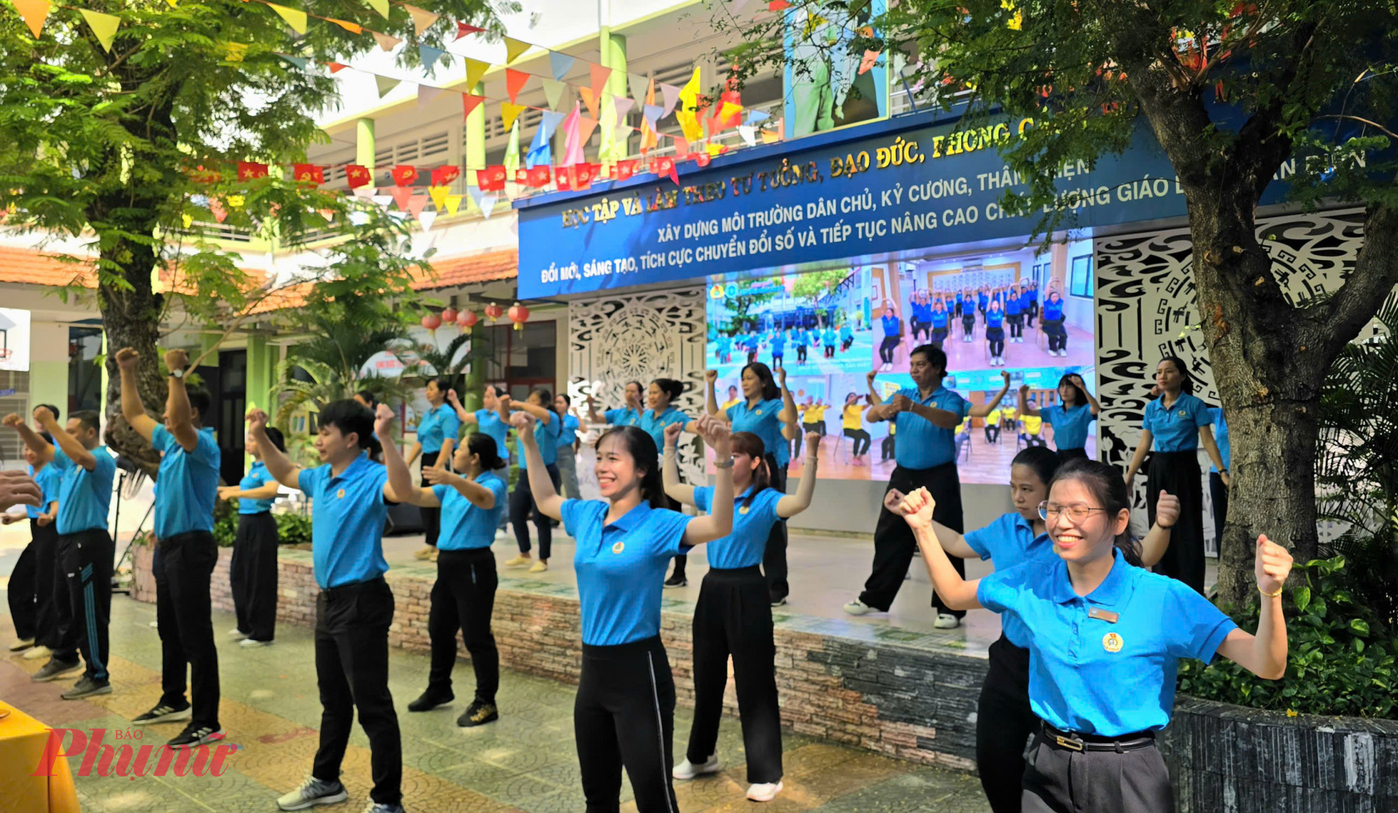 CĐCS trên địa bàn phường để phát động và lan tỏa đến đông đảo đoàn viên và qua hơn 02 tháng đã đón nhận sự quan tâm tham gia hưởng ứng  phong trào thể dục giữa giờ “Khỏe để lao động sản xuất”