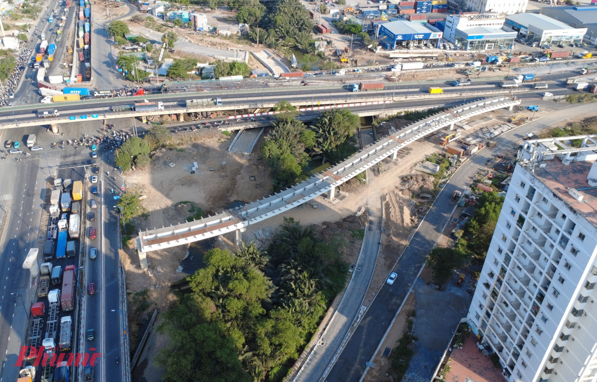 Hiện nay, nhánh đường bờ hữu rạch Mỹ Thủy, tuyến rẽ phải từ Đồng Văn Cống đi Võ Chí Công (hướng cầu Phú Hữu) đã hoàn tất, cùng với phần đường bê tông dưới dạ cầu Kỳ Hà 2. 