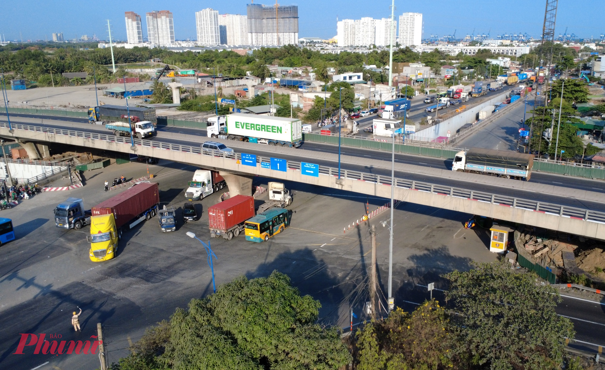 Theo Ban quản lý dự án đầu tư xây dựng các công trình giao thông TPHCM (Ban Giao thông), từ năm 2019 đến nay, dự án đã hoàn thành và đưa vào khai thác 4 hạng mục quan trọng gồm cầu vượt trên đường Vành đai 2 (nhánh trái) và cầu dẫn Kỳ Hà 3 (nhánh trái), cầu Mỹ Thủy 3, cùng hầm chui rẽ trái từ đường Võ Chí Công đi cảng Cát Lái. 