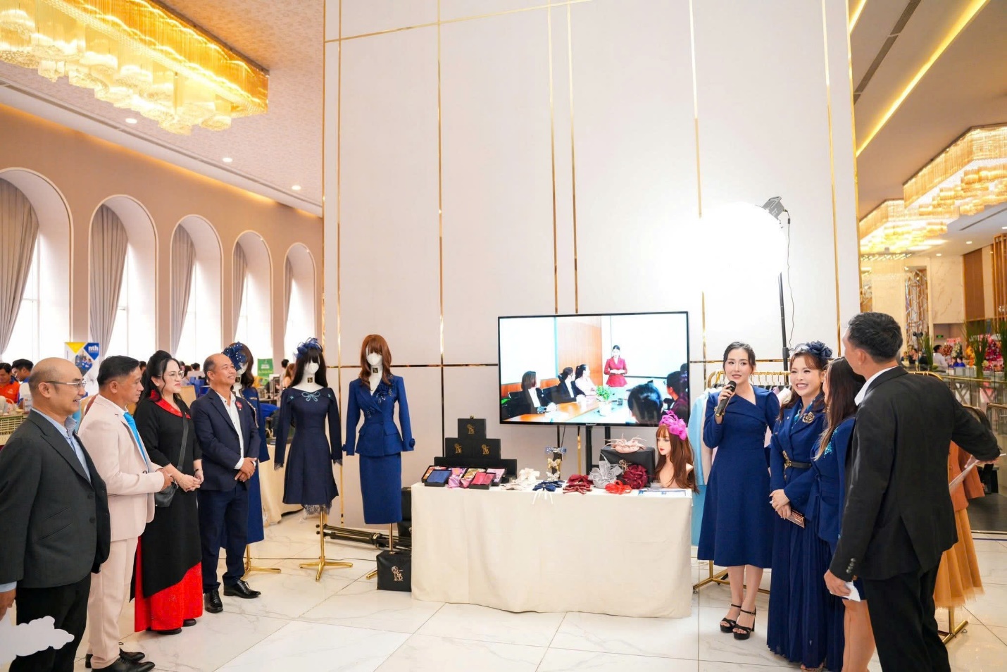 Các doanh nghiệp tham gia hoạt động kết nối do Hội Doanh nhân Sài Gòn TPHCM tổ chức - Ảnh: T.N