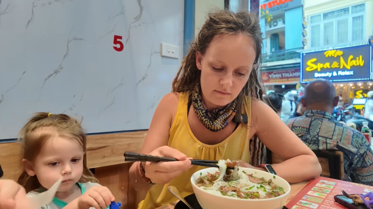 Phở là món ăn được nhiều du khách quốc tế yêu thích - Ảnh: cắt từ màn hình