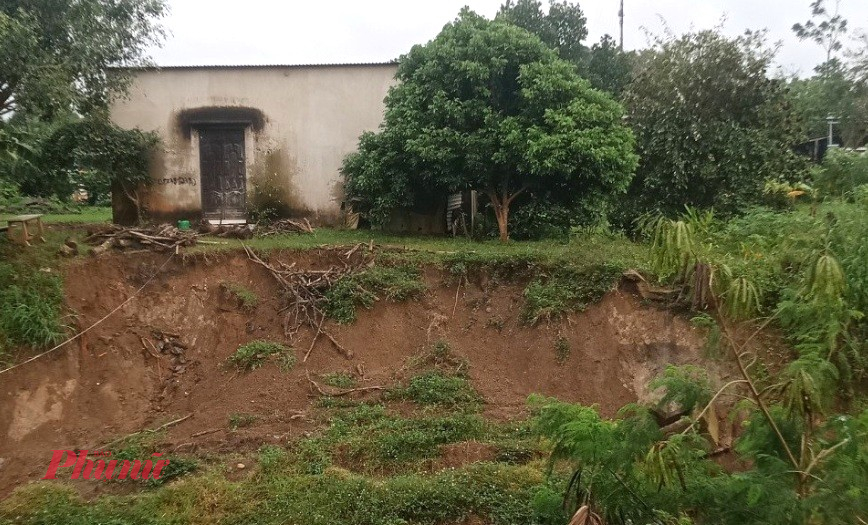 Một số đoạn trên tuyến kênh bị sạt lở