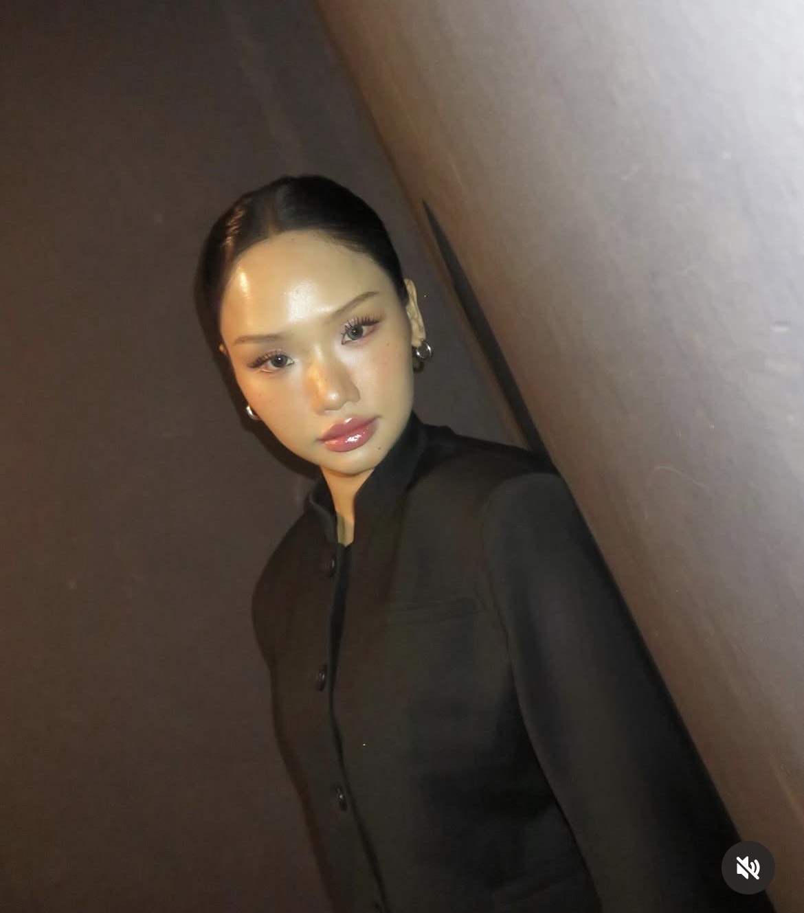 Sau khi tháo sụn mũi, Miu Lê cảm thấy thoải mái, hài lòng với vẻ đẹp hiện tại - Ảnh: Instagram Miu Lê