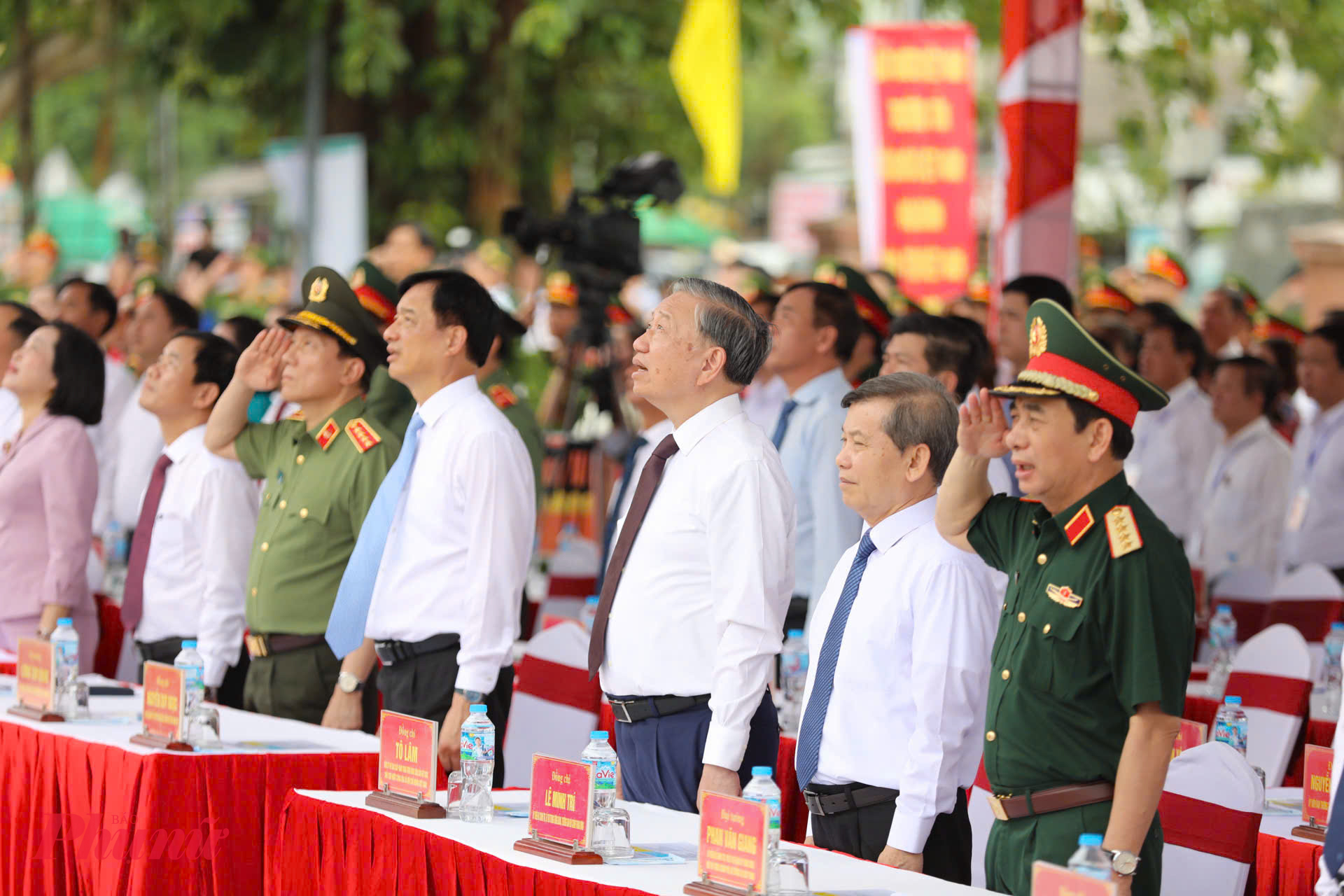 Chủ tịch nước Tô Lâm tham dự Lễ thượng cờ 'Thống nhất non sông' năm 2026